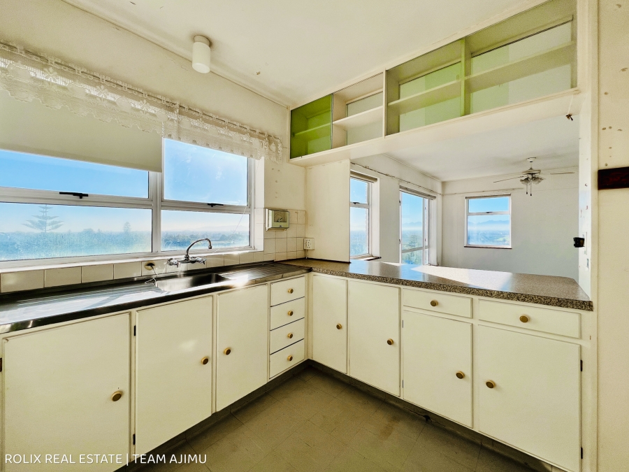 2 Bedroom Property for Sale in Wynberg Western Cape